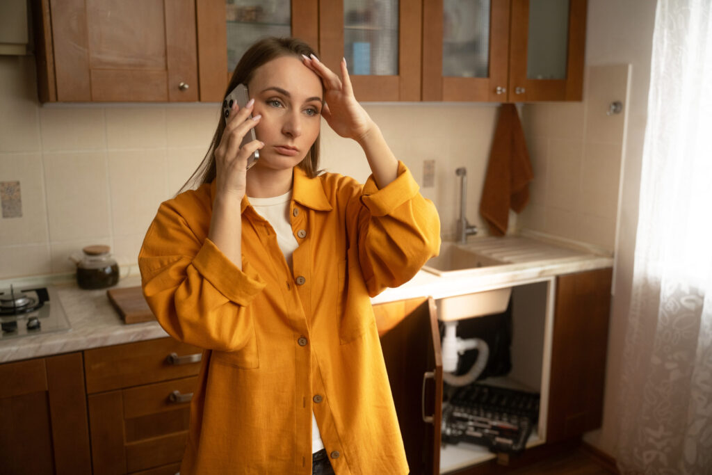 signs of plumbing problems